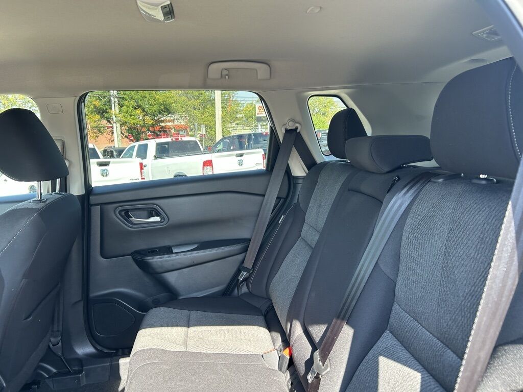 2024 Nissan Rogue SV Crestwood KY