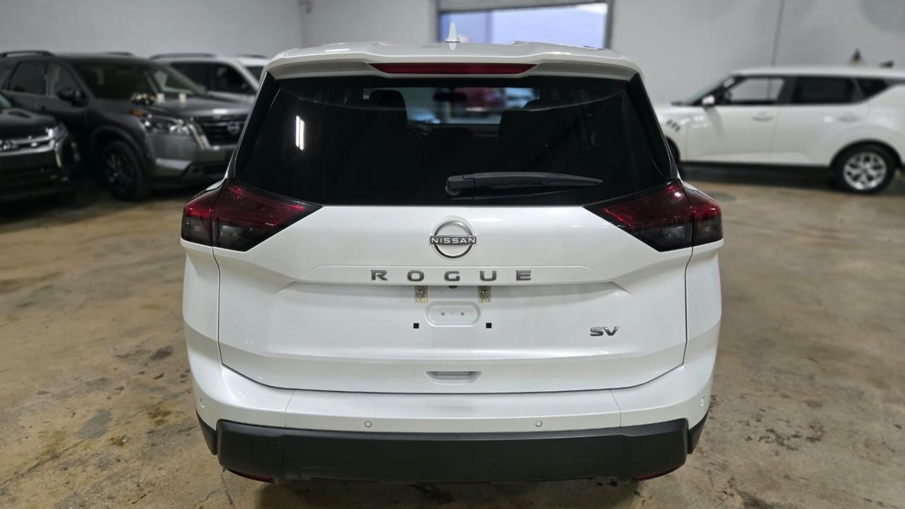 2024 Nissan Rogue SV FWD