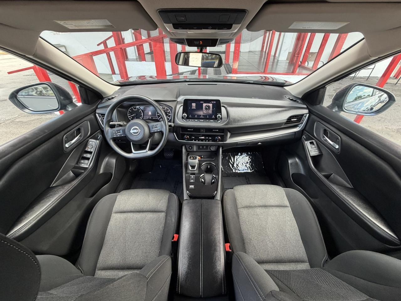 2024 Nissan Rogue SV Hollywood FL