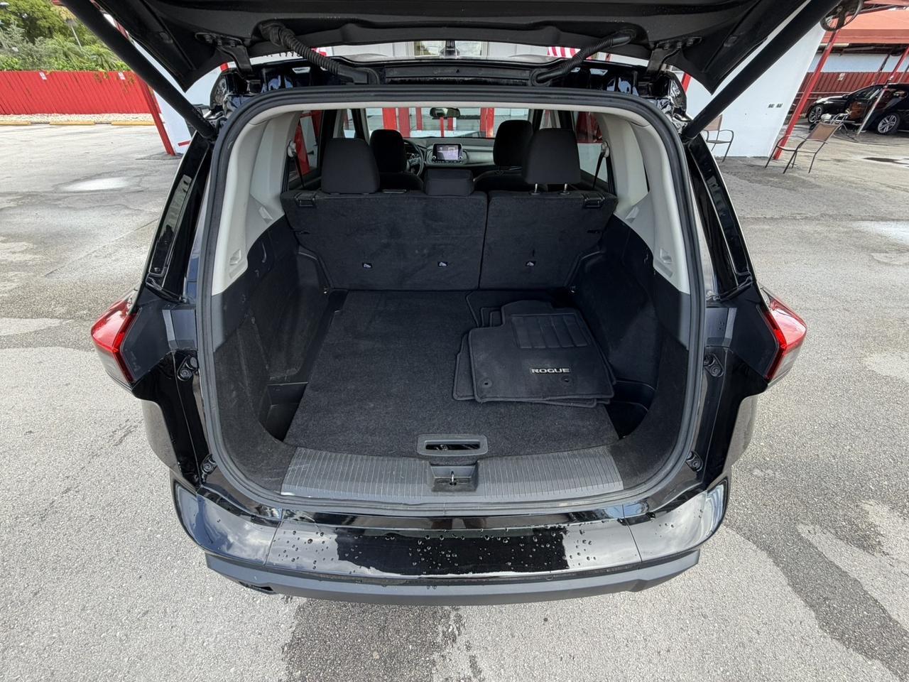 2024 Nissan Rogue SV Hollywood FL