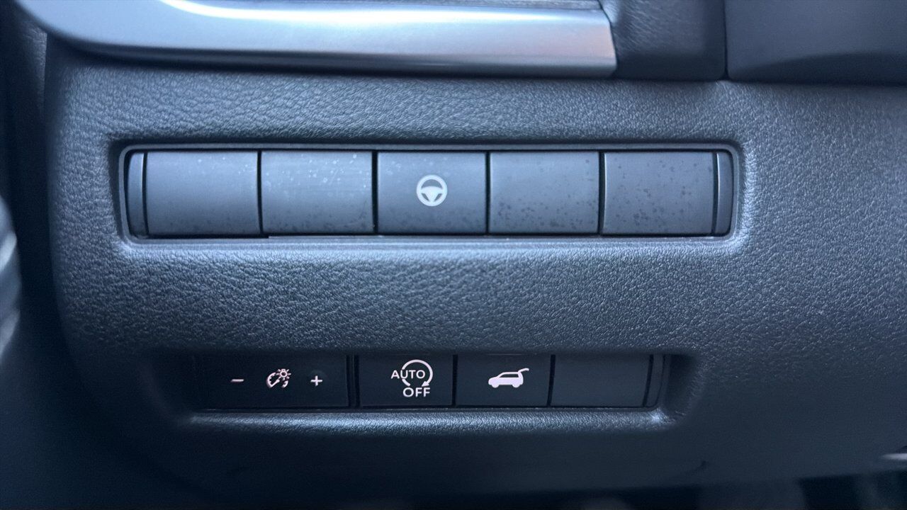 2024 Nissan Rogue SV Moonroof Sherwood Park AB