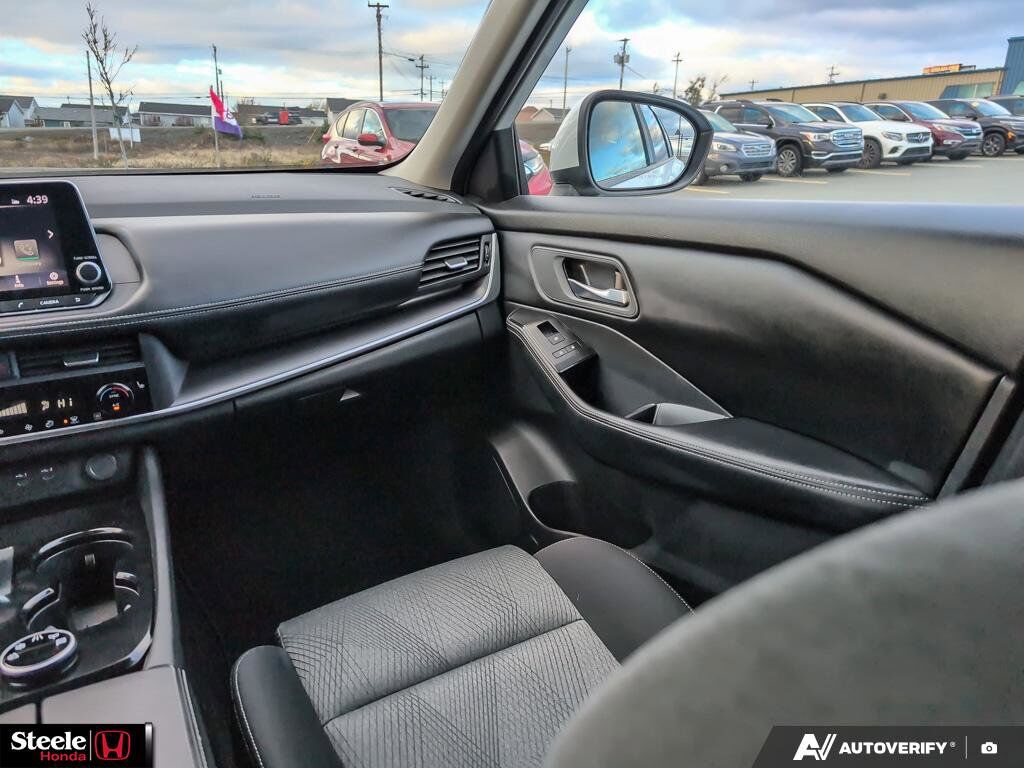 2024 Nissan Rogue SV Moonroof St. John's NL