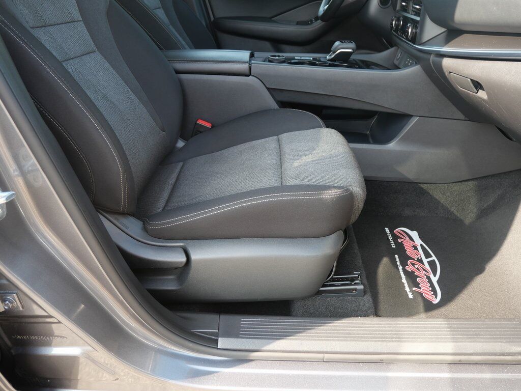 2024 Nissan Rogue SV Mt Pleasant MI