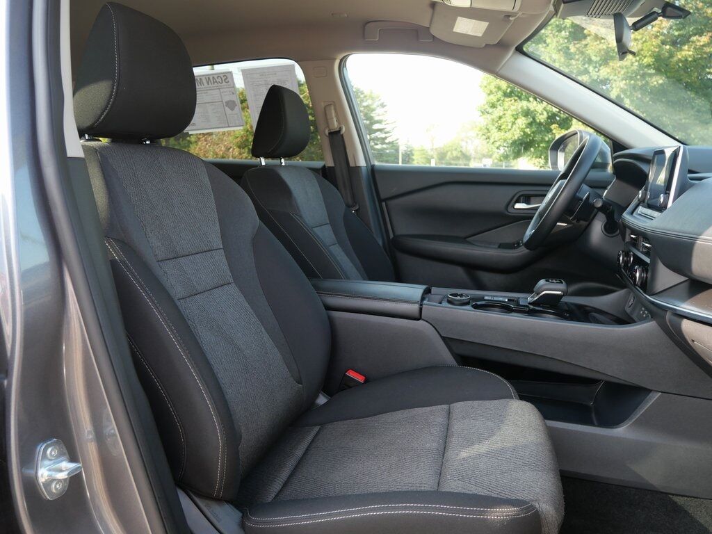 2024 Nissan Rogue SV Mt Pleasant MI
