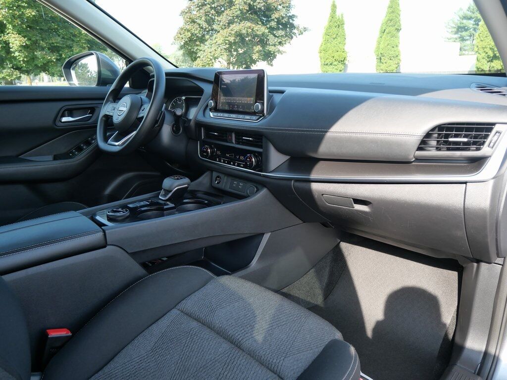 2024 Nissan Rogue SV Mt Pleasant MI