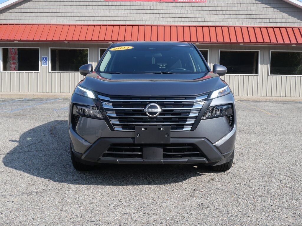 2024 Nissan Rogue SV Mt Pleasant MI
