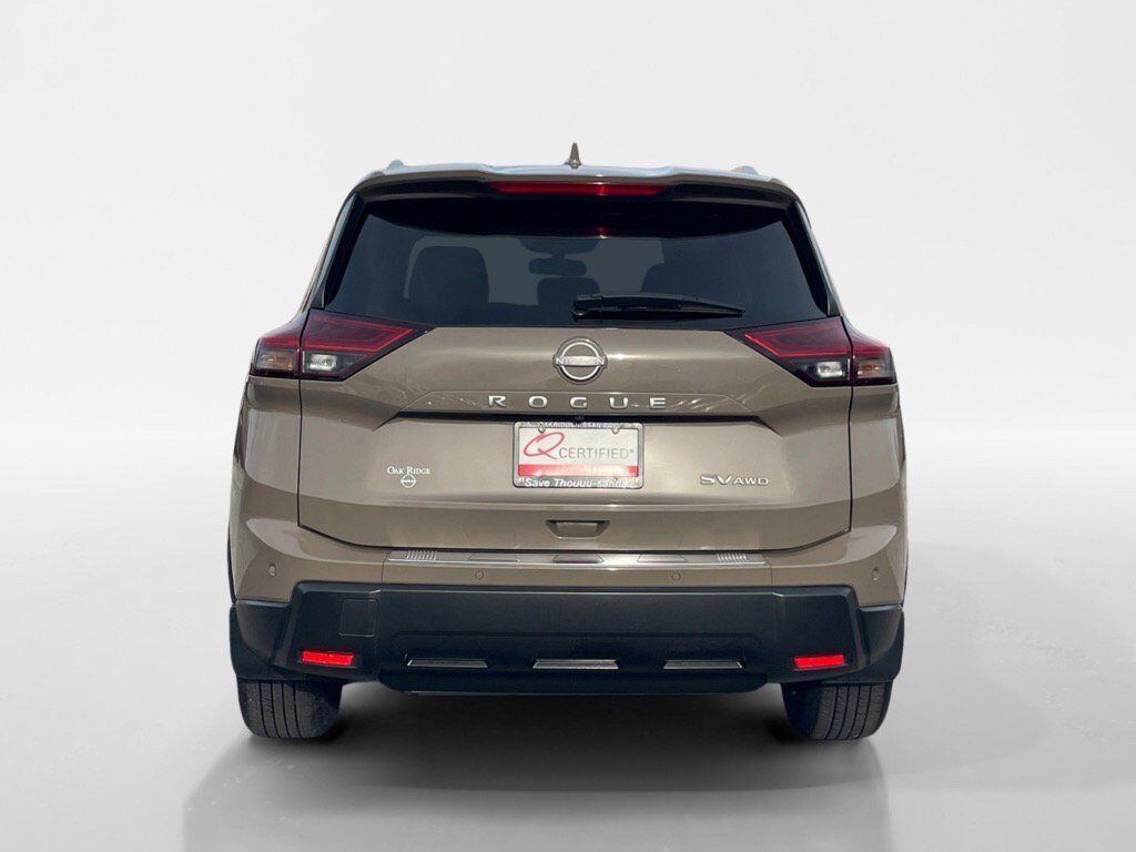2024 Nissan Rogue SV photo 3