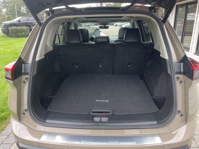 2024 Nissan Rogue SV Premium Marshfield MA