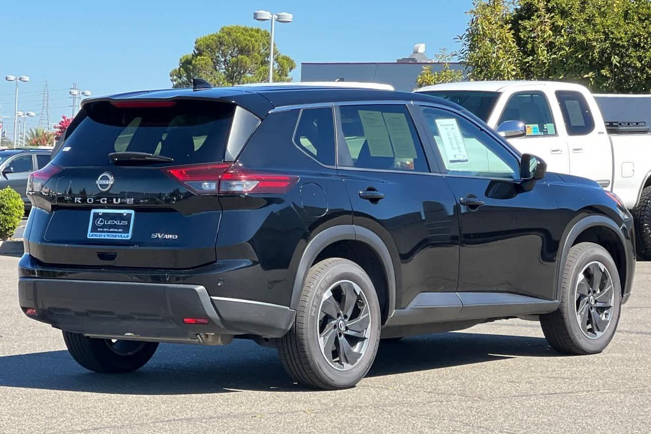 2024 Nissan Rogue SV