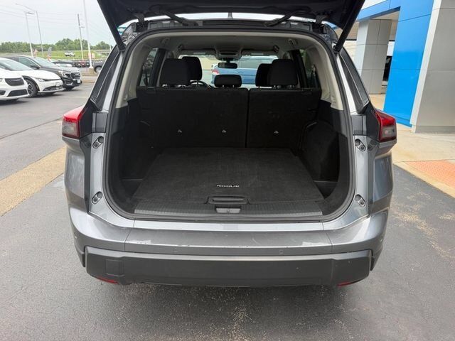 2024 Nissan Rogue SV Farmington MO