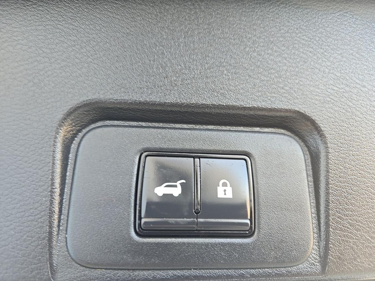 2024 Nissan Rogue SV West Burlington IA