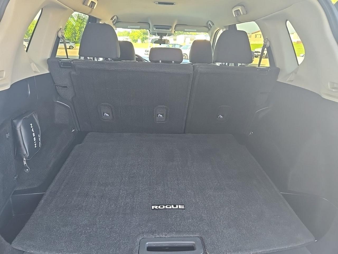 2024 Nissan Rogue SV West Burlington IA