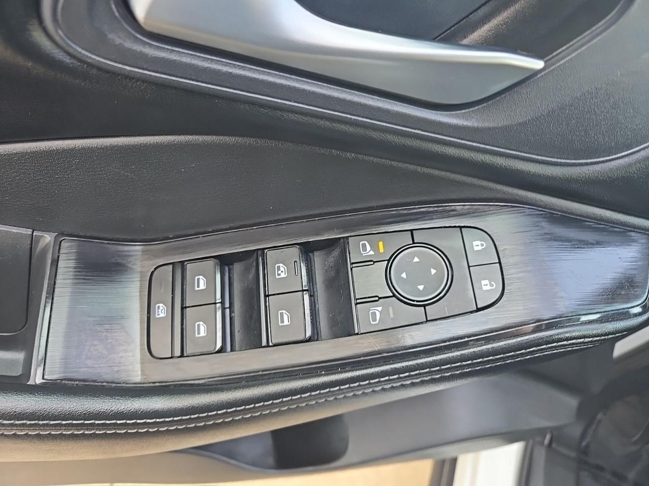 2024 Nissan Rogue SV West Burlington IA