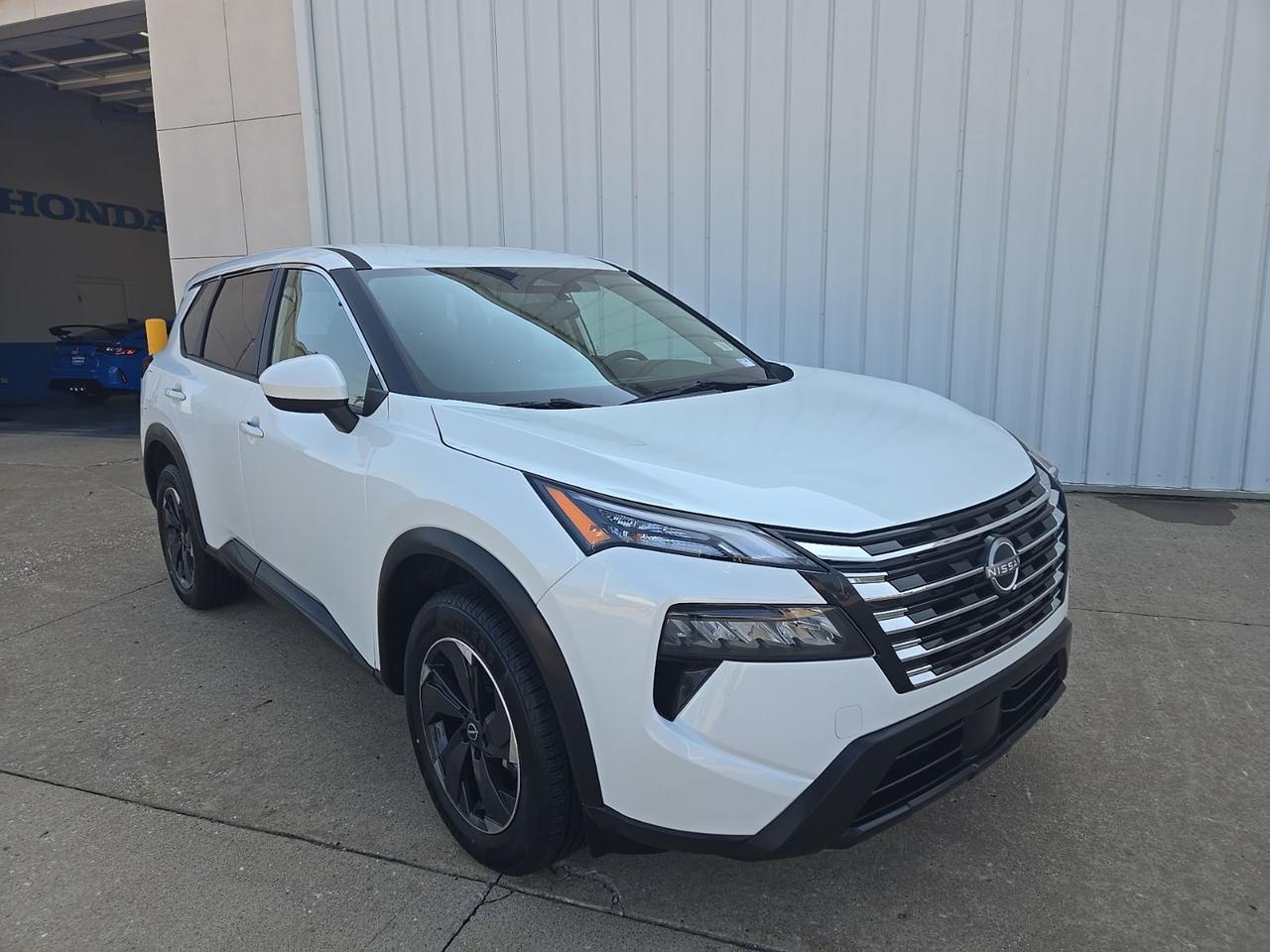 2024 Nissan Rogue SV West Burlington IA