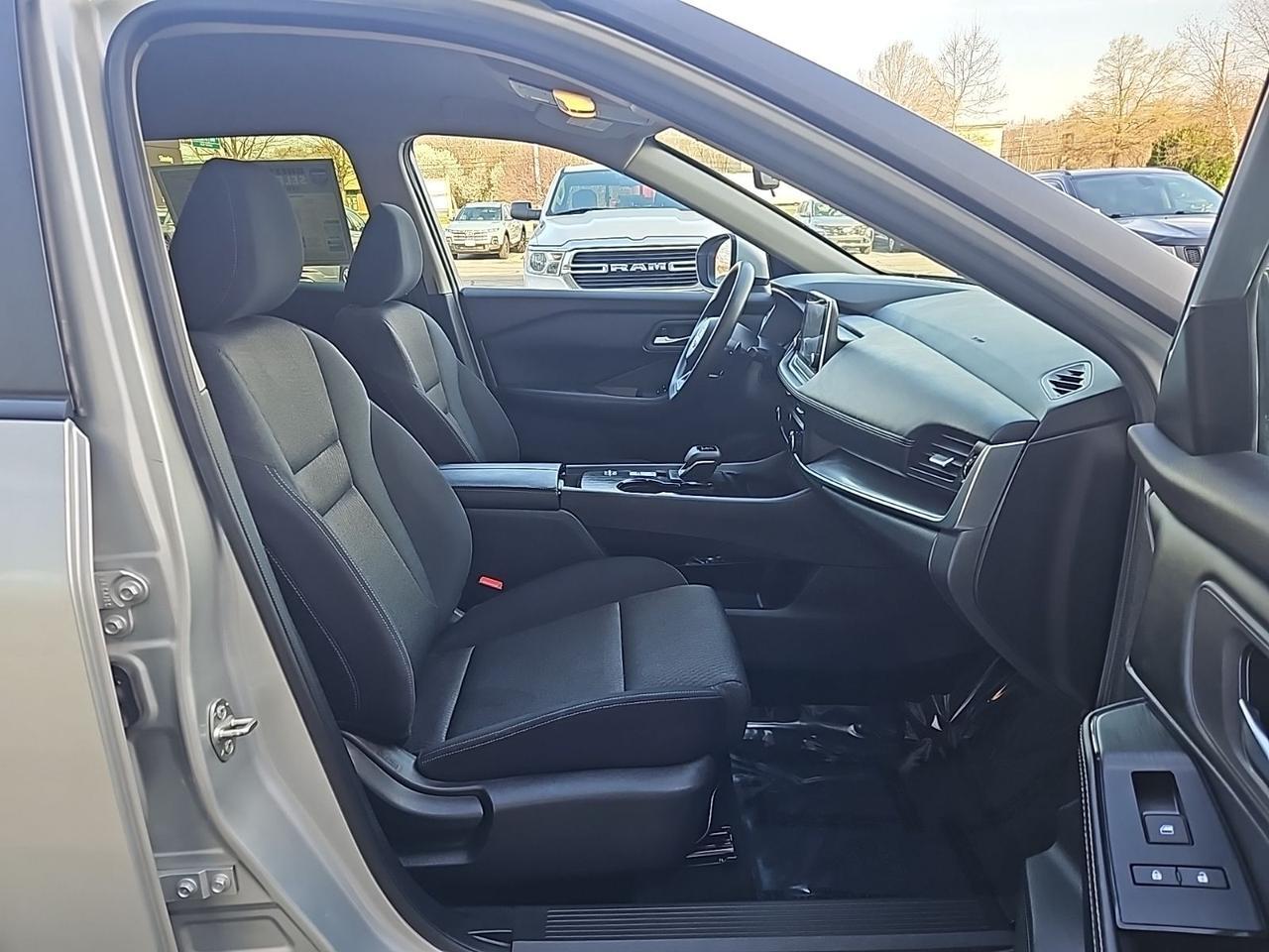 2024 Nissan Rogue SV Waldorf MD