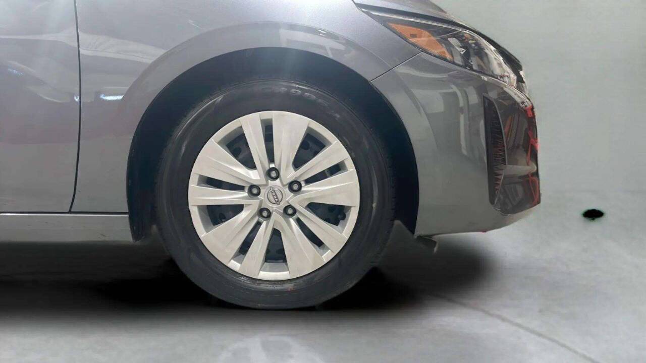 2024 Nissan Sentra S 4dr Sedan Chesterfield MI