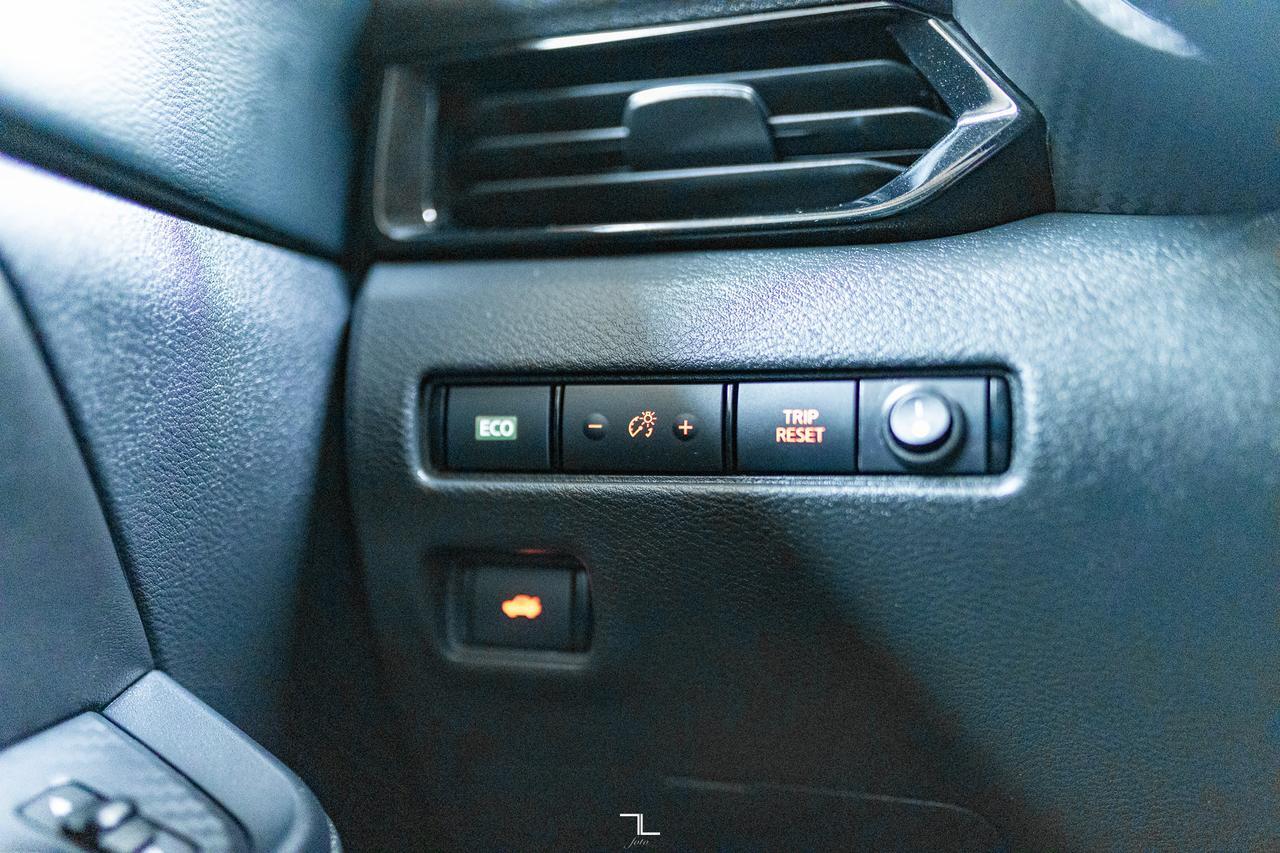 2024 Nissan Sentra SV BCam Red Deer AB