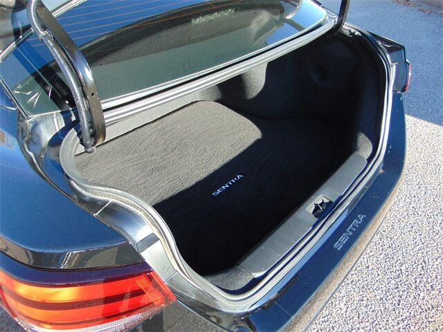 2024 Nissan Sentra SV Santa Fe NM