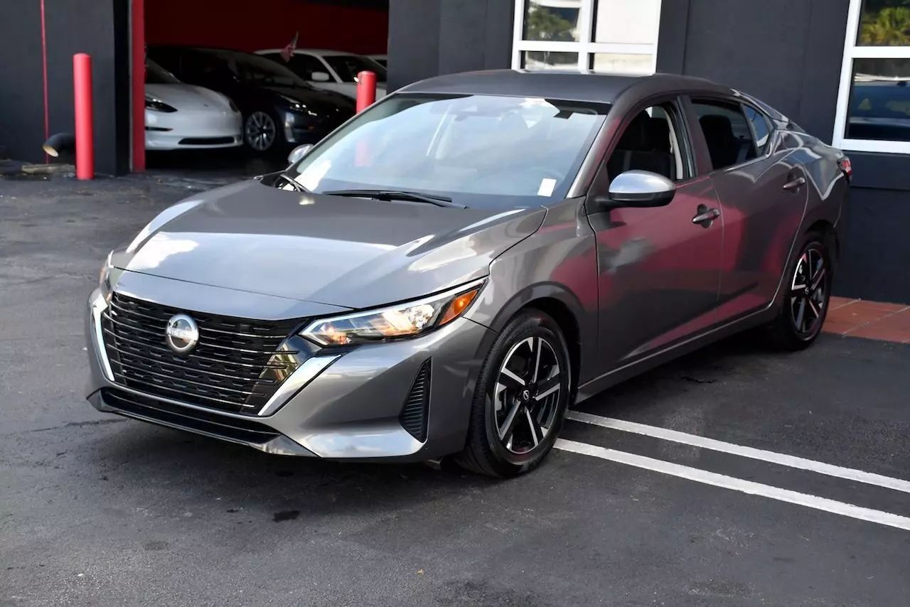 2024 Nissan Sentra SV Sedan 4D Doral FL