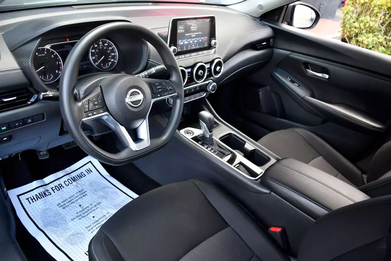 2024 Nissan Sentra SV Sedan 4D Doral FL