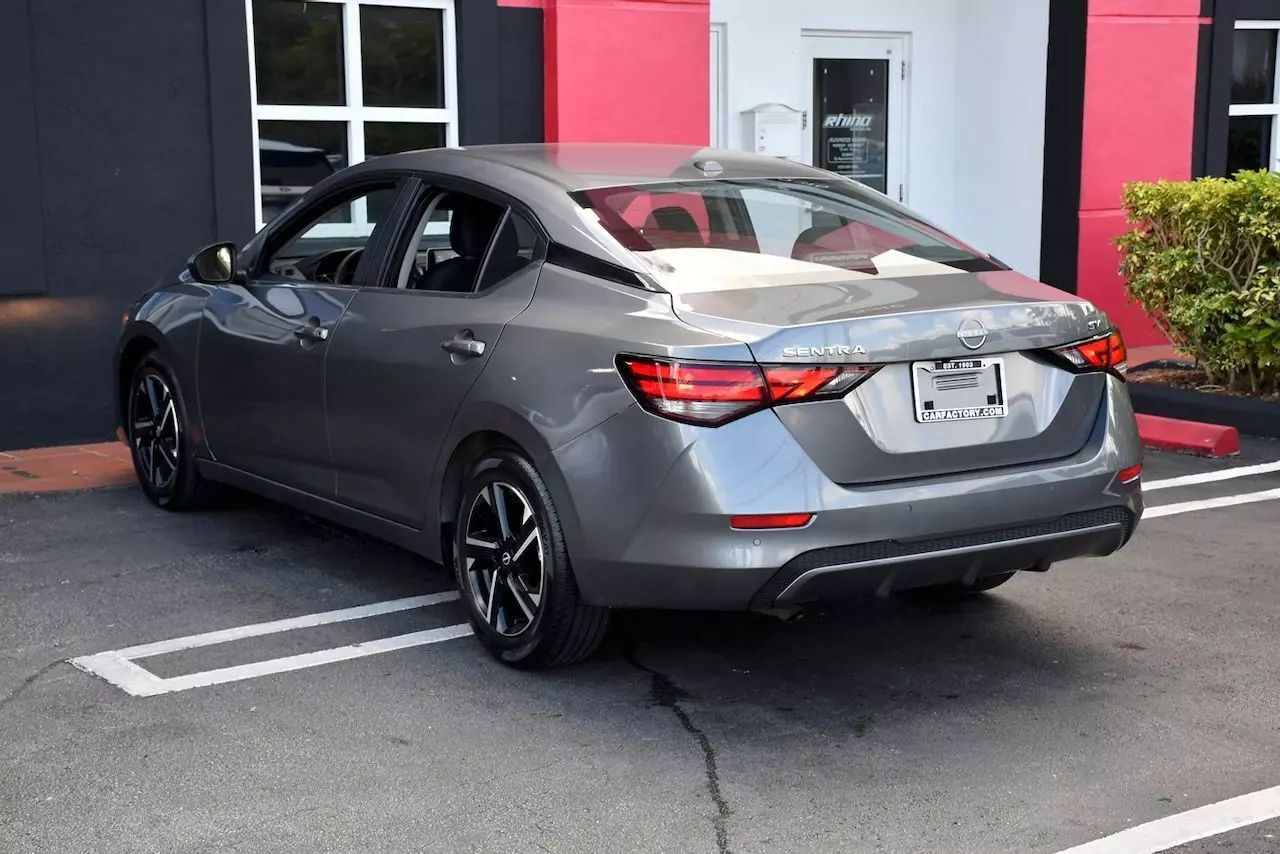 2024 Nissan Sentra SV Sedan 4D Doral FL