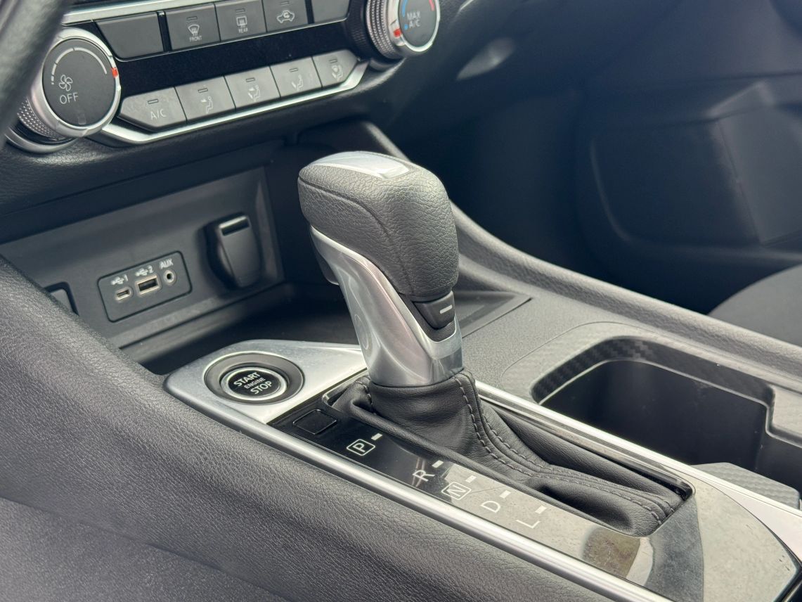 2024 Nissan Sentra SV Sedan 4D