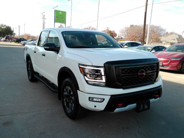 2024 Nissan TITAN Crew Cab PRO-4X 4x4 Plano TX