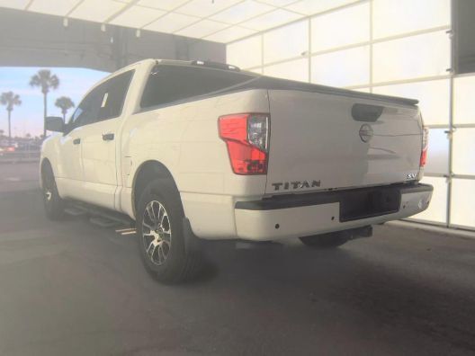 2024 Nissan TITAN Crew Cab SV 4x2