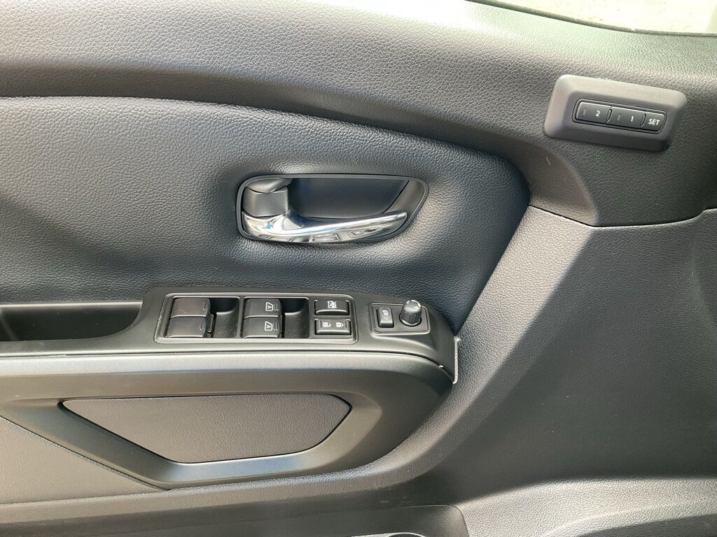 2024 Nissan Titan PRO-4X Duluth MN
