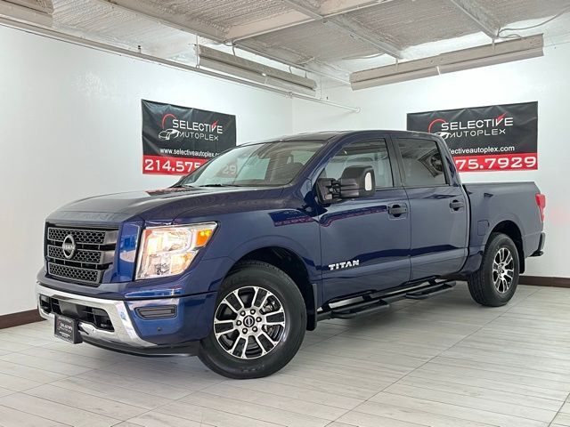 2024 Nissan Titan SV
