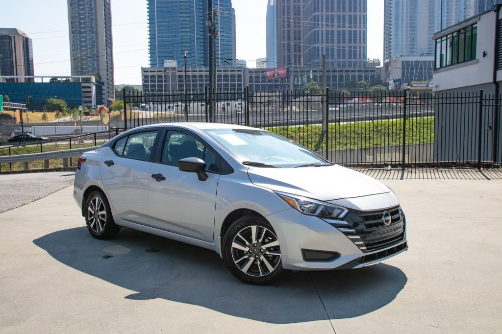 2024 Nissan Versa 1.6 S
