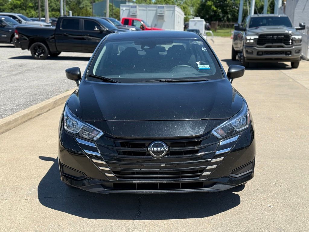 2024 Nissan Versa 1.6 S