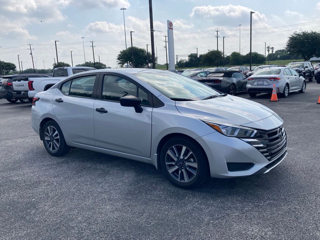 2024 Nissan Versa 1.6 S