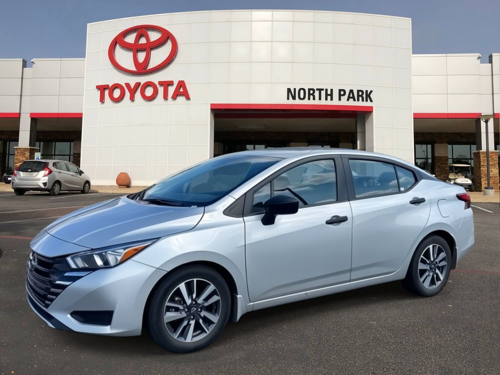 2024 Nissan Versa 1.6 S