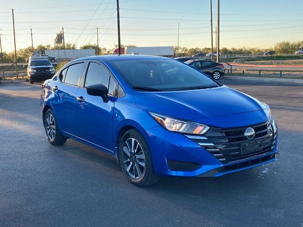 2024 Nissan Versa 1.6 S