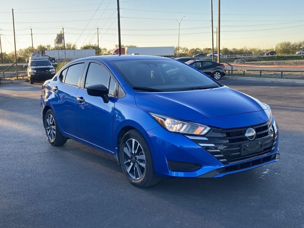2024 Nissan Versa 1.6 S