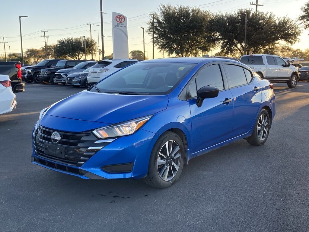2024 Nissan Versa 1.6 S