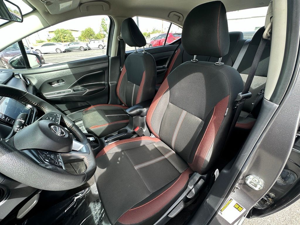 2024 Nissan Versa 1.6 SR