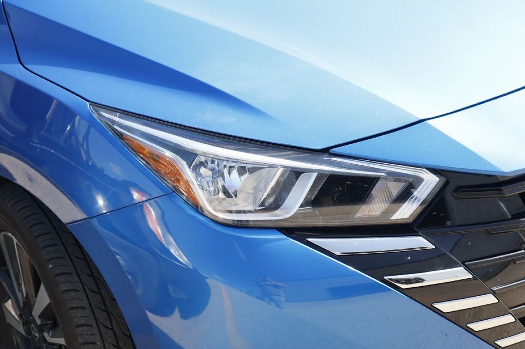2024 Nissan Versa 1.6 SV