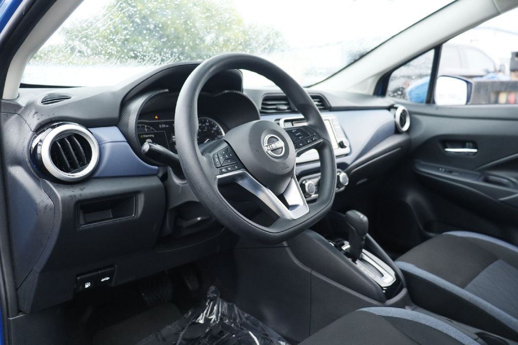 2024 Nissan Versa 1.6 SV