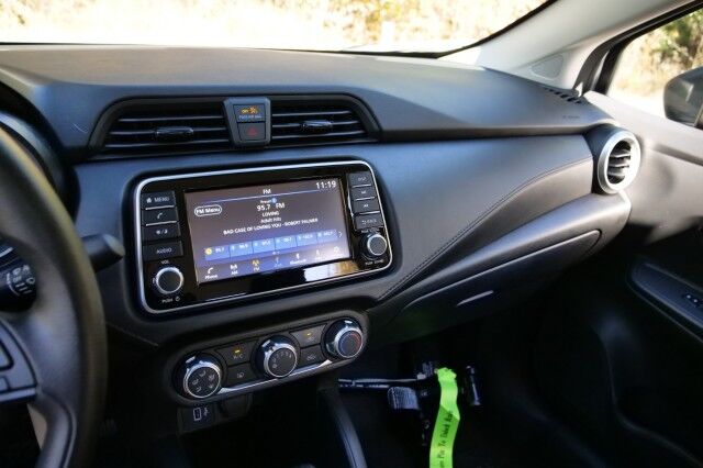 2024 Nissan Versa S / Student Driver Upfit / Dual Brake System / CarPlay! High Point NC