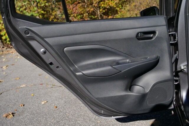 2024 Nissan Versa S / Student Driver Upfit / Dual Brake System / CarPlay! High Point NC