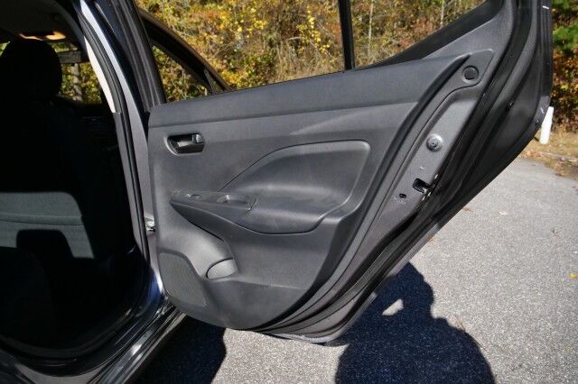 2024 Nissan Versa S / Student Driver Upfit / Dual Brake System / CarPlay! High Point NC