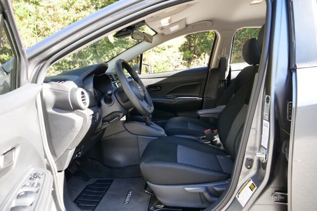 2024 Nissan Versa S / Student Driver Upfit / Dual Brake System / CarPlay! High Point NC