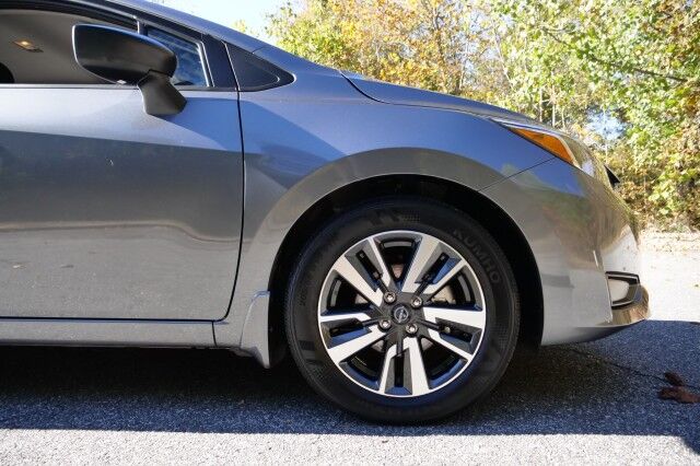 2024 Nissan Versa S / Student Driver Upfit / Dual Brake System / CarPlay! High Point NC