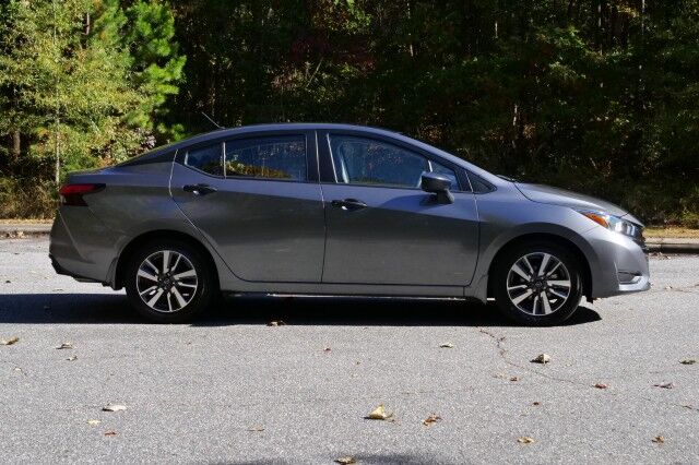 2024 Nissan Versa S / Student Driver Upfit / Dual Brake System / CarPlay! High Point NC