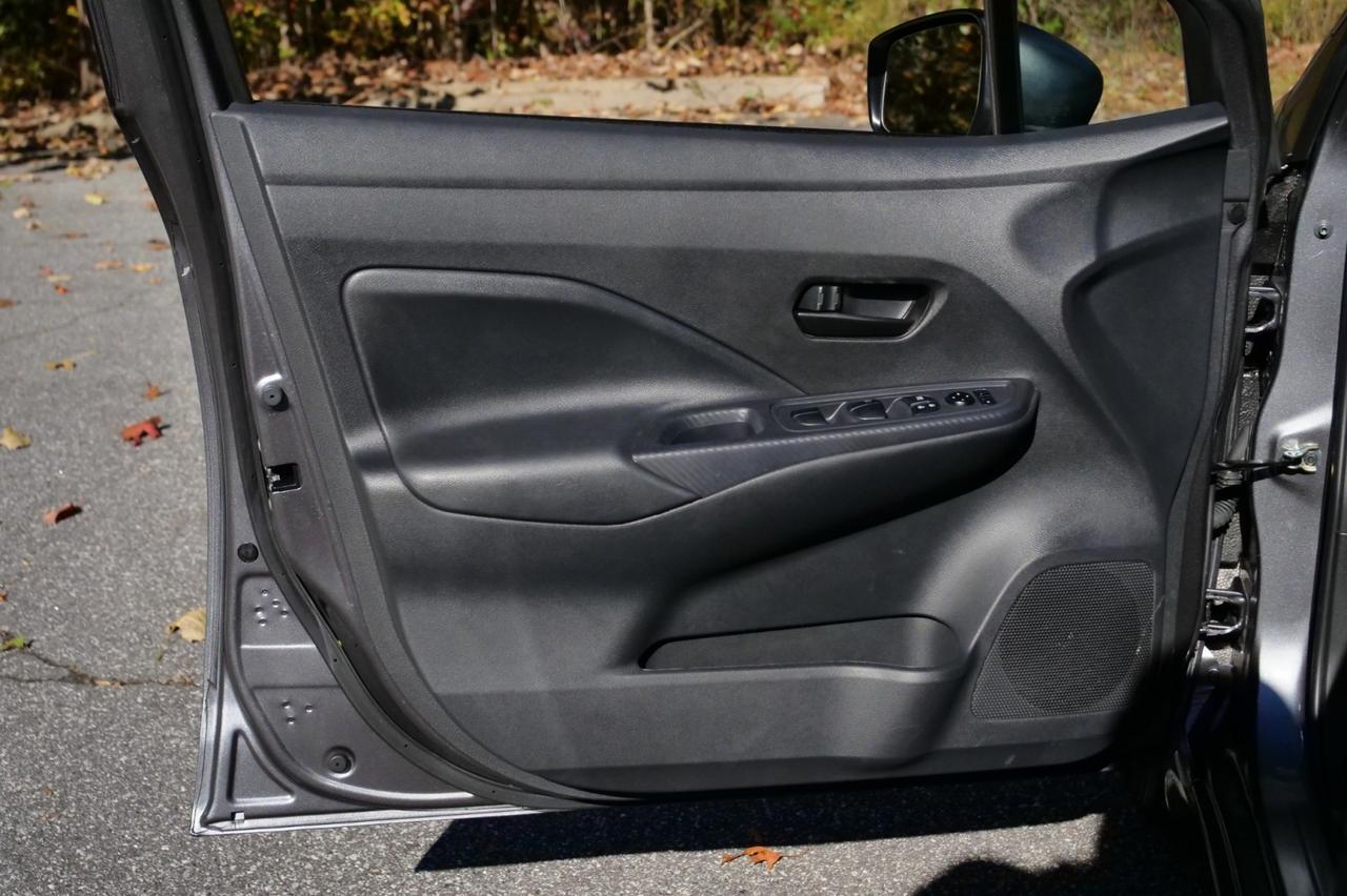 2024 Nissan Versa S / Student Driver Upfit / Dual Brake System / CarPlay! Lincolnton NC