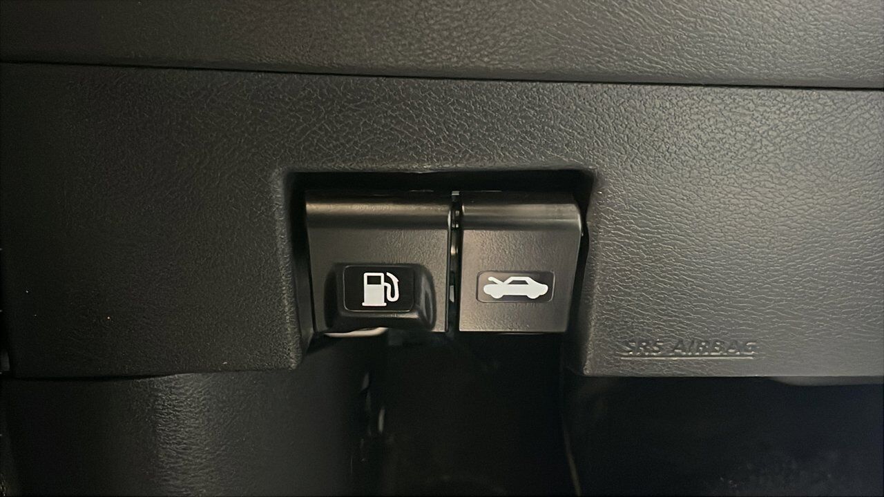 2024 Nissan Versa SV Sherwood Park AB