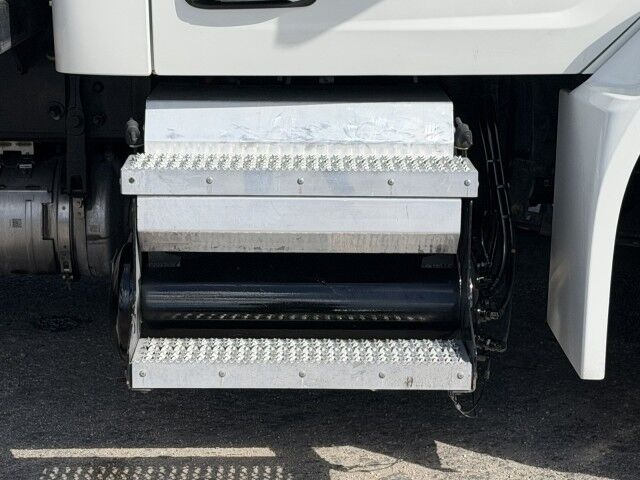 2024 No Make 537-1 Tampa FL