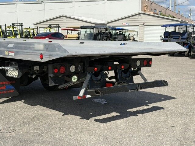 2024 Peterbilt 537 30' Jerr-Dan Aluminum 4-Car Carrier Truck Miami FL